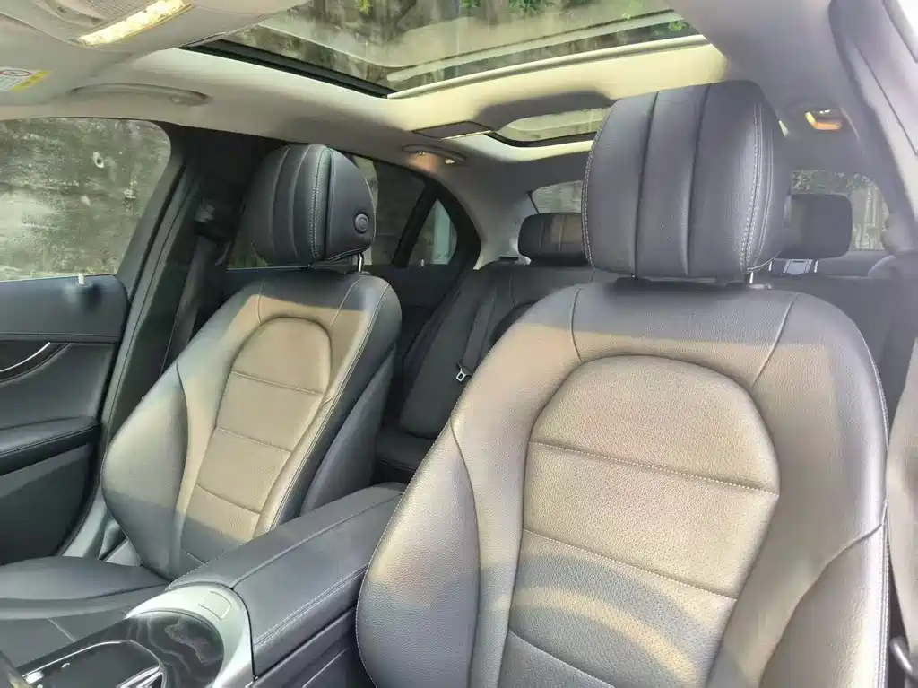 Mercedes-Benz C-Class — миниатюра 4