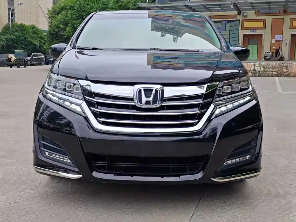 Honda Elysion 2016 2.4L Luxury