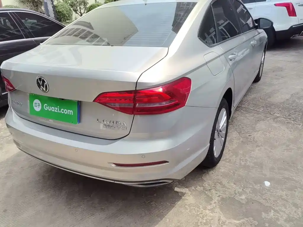 Volkswagen Lavida — миниатюра 8