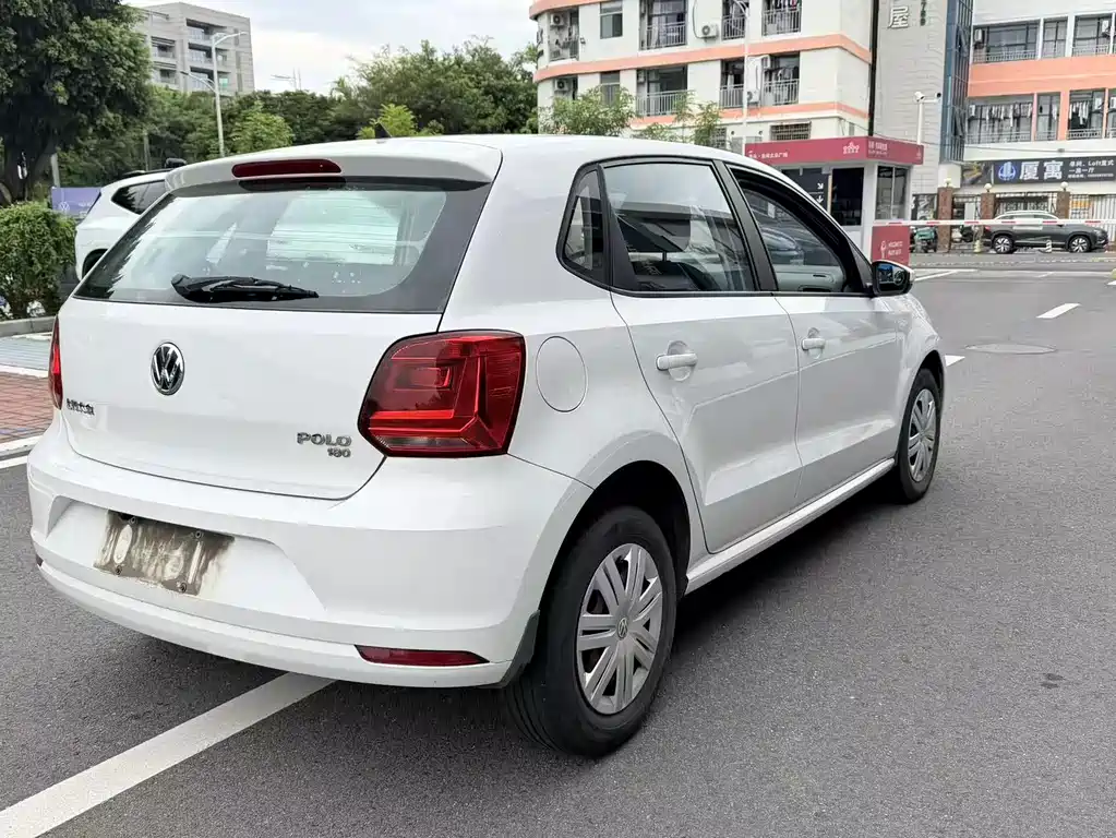 Volkswagen Polo — миниатюра 7