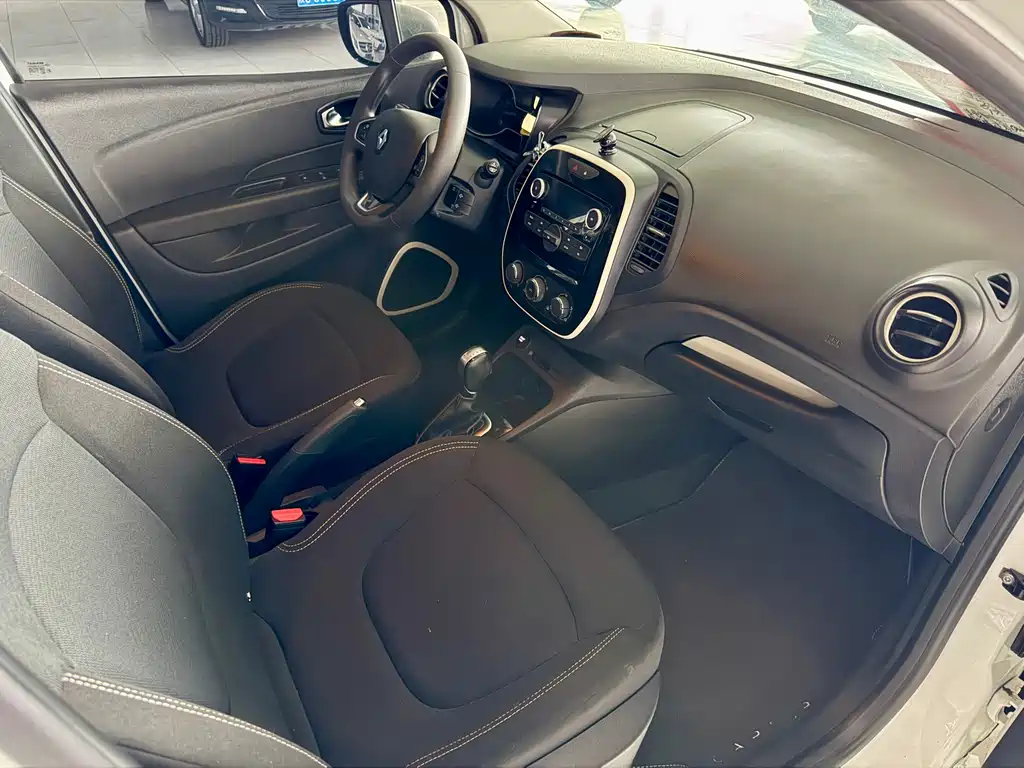 Renault Captur — миниатюра 11