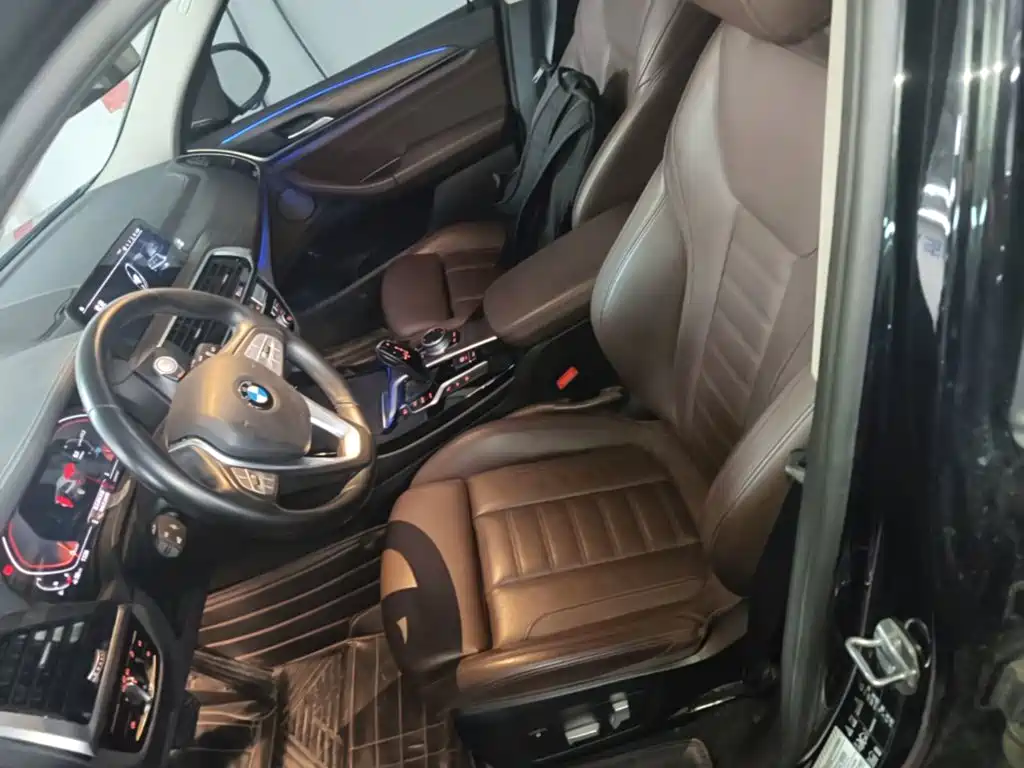 BMW X3 — миниатюра 15