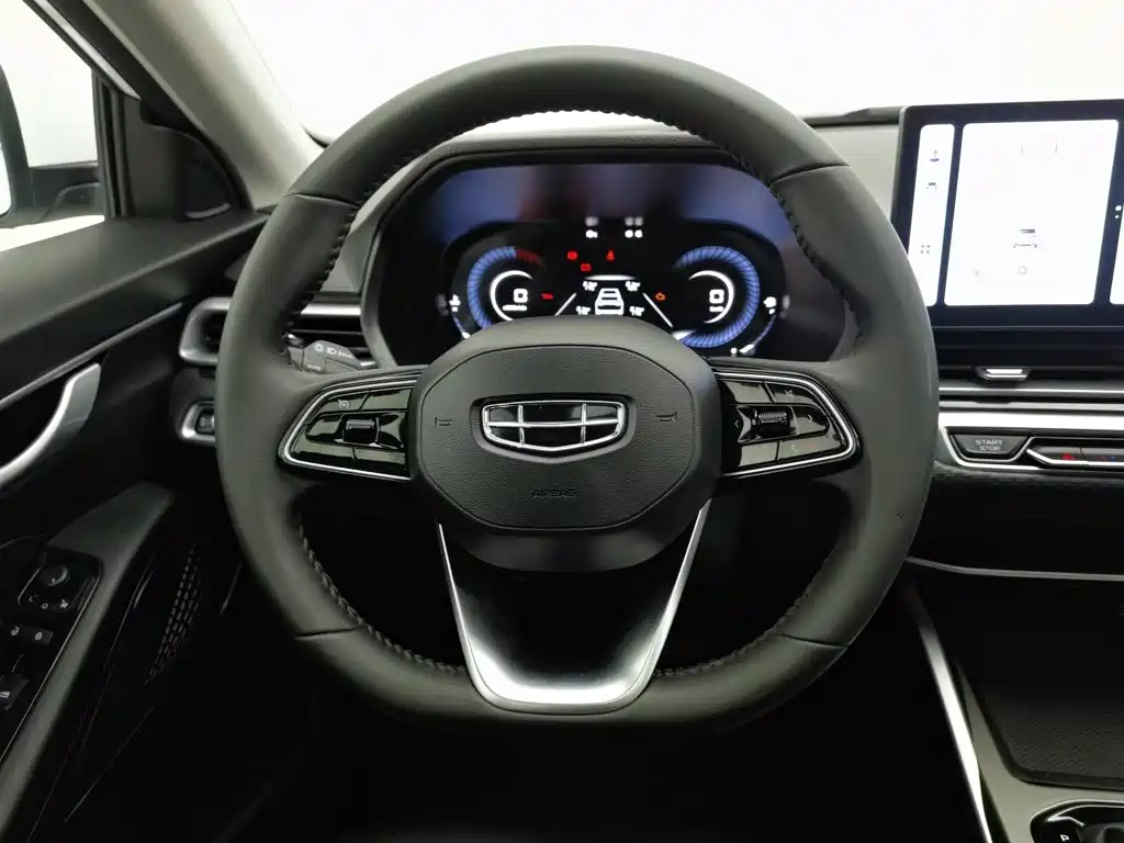 Geely Emgrand 2023 — фото 11