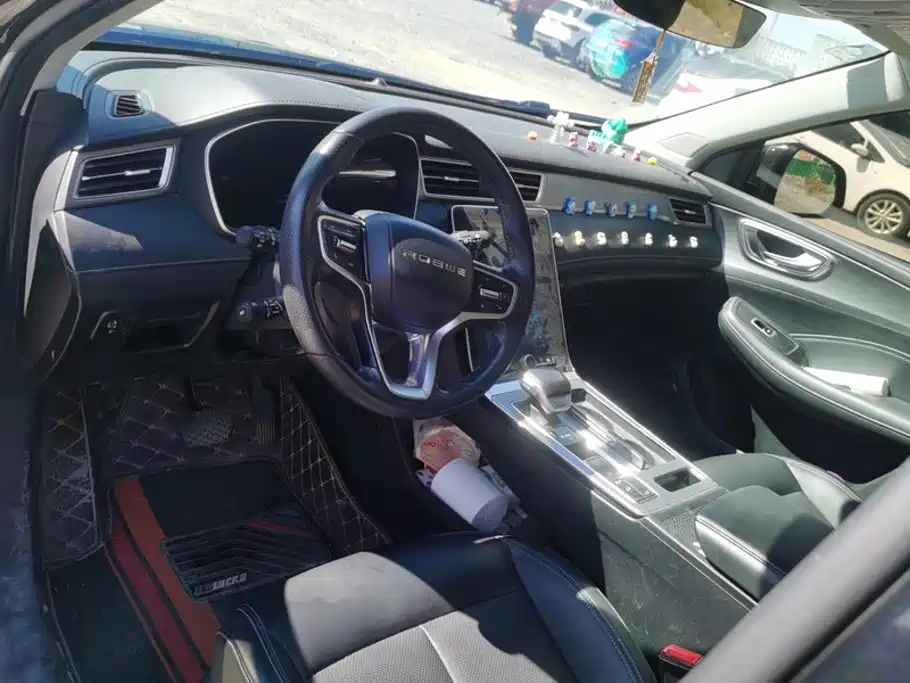 Roewe RX5 — миниатюра 12