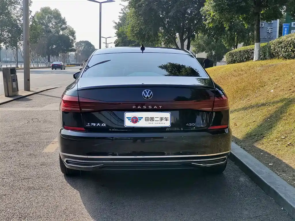 VOLKSWAGEN PASSAT NEW ENERGY