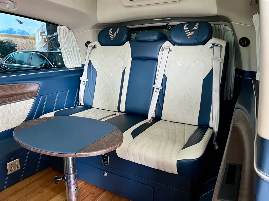 MERCEDES-BENZ V CLASS