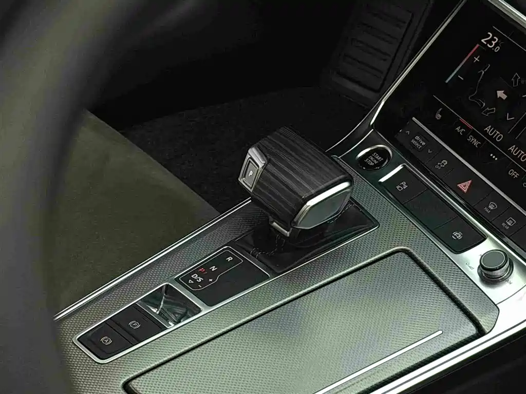 Audi A6L — миниатюра 11