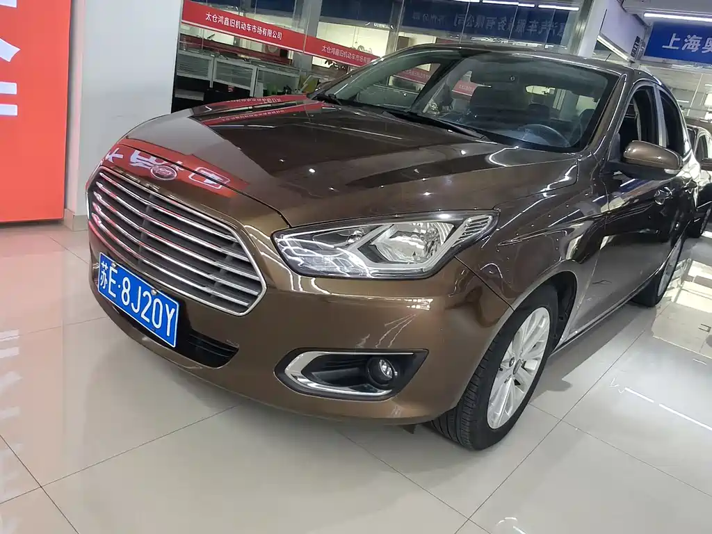 Ford Escort 2015 1.5L AT Fashion
