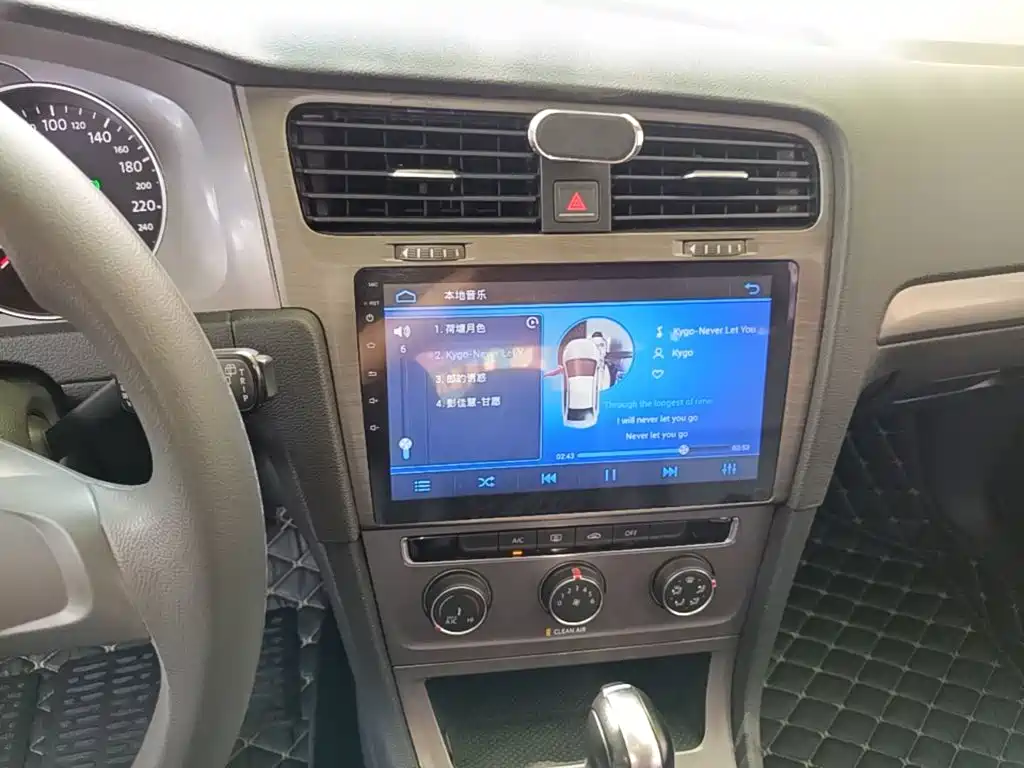Volkswagen Golf — миниатюра 13