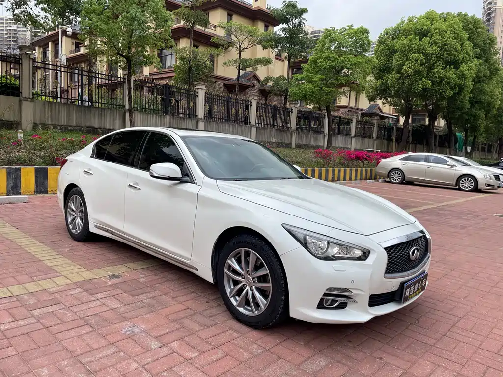 Infiniti Q50L — миниатюра 3