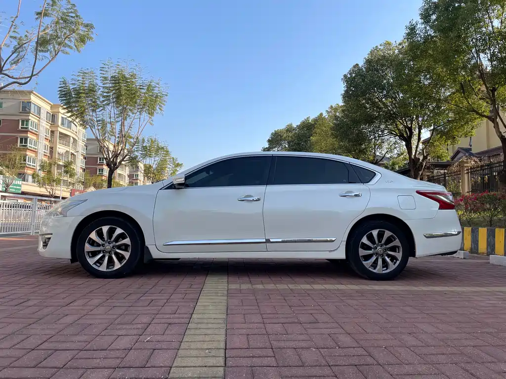 Nissan Teana — миниатюра 7