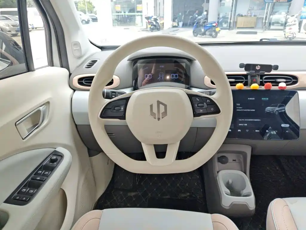 Leapmotor Leapmotor T03 — миниатюра 11