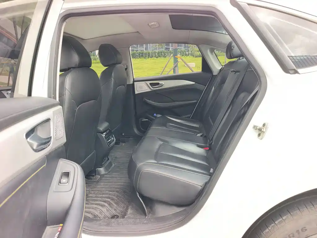 Roewe i6 MAX 2022 EV 500 Premium