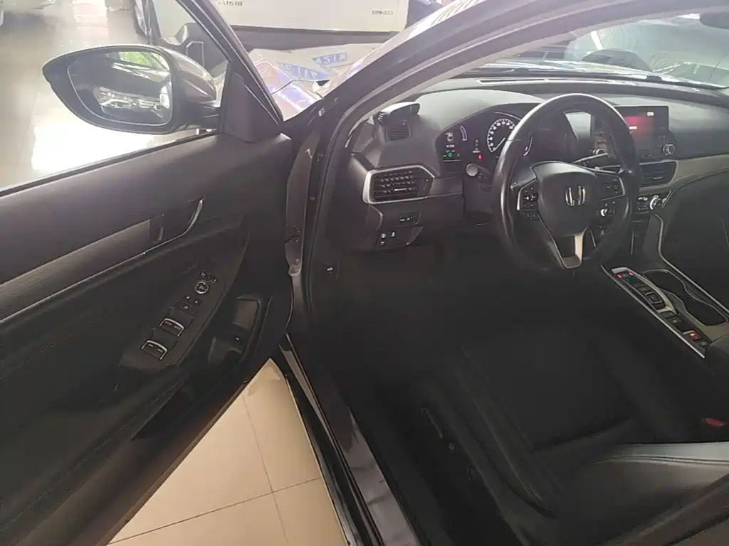 Honda Accord — миниатюра 16