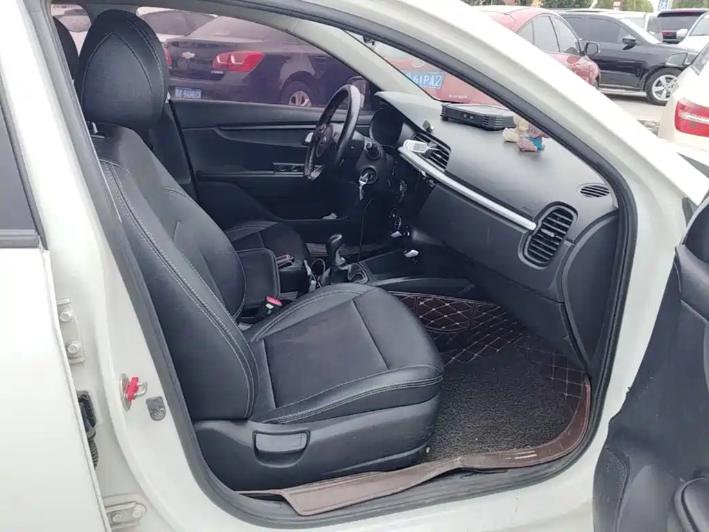 Kia K2 — миниатюра 25