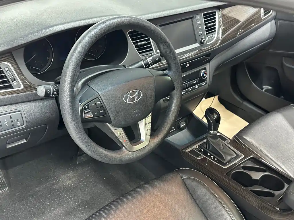 Hyundai Mistra — миниатюра 8