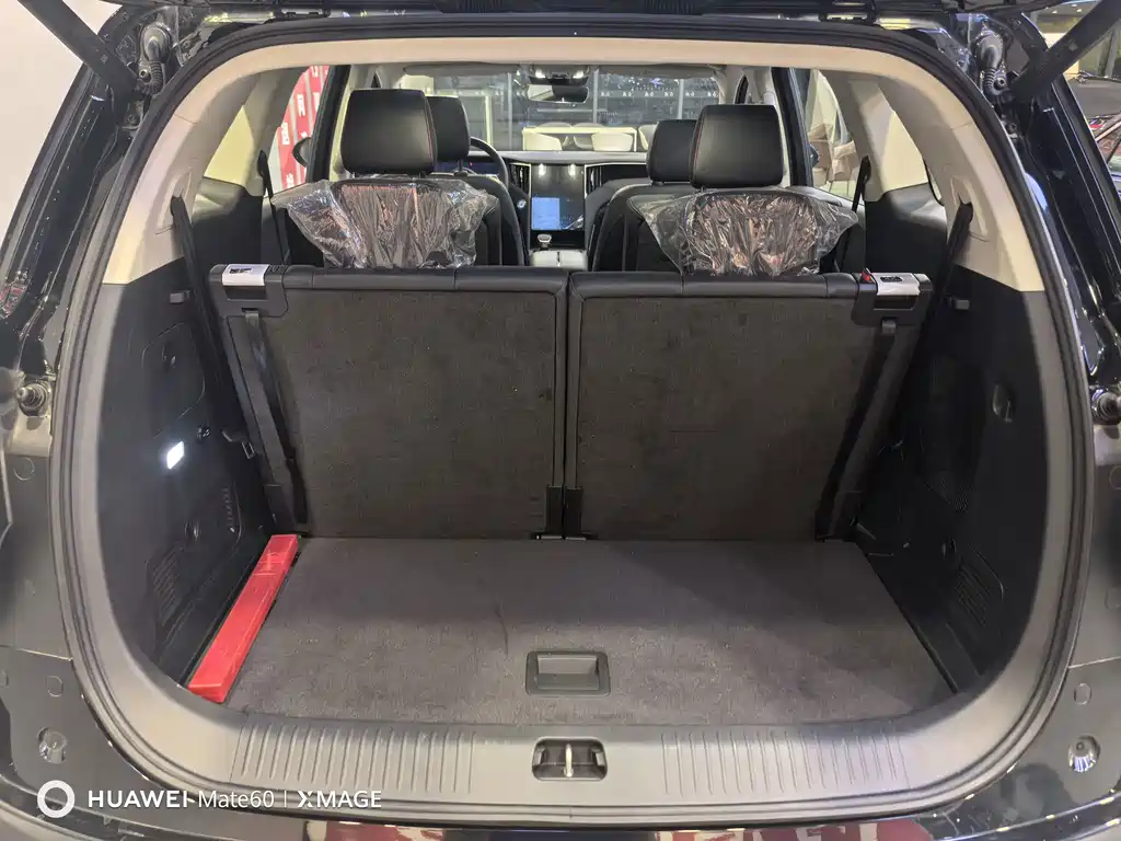 Hongqi Hongqi HS7 PHEV — миниатюра 20