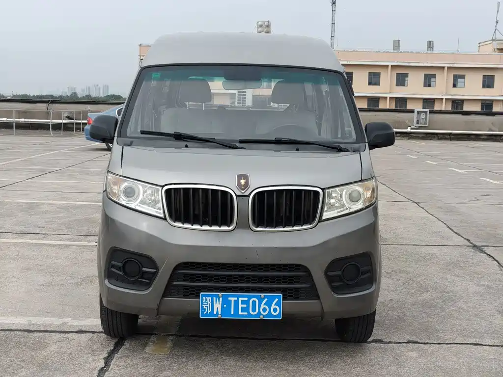 Jinbei Hiace X30L