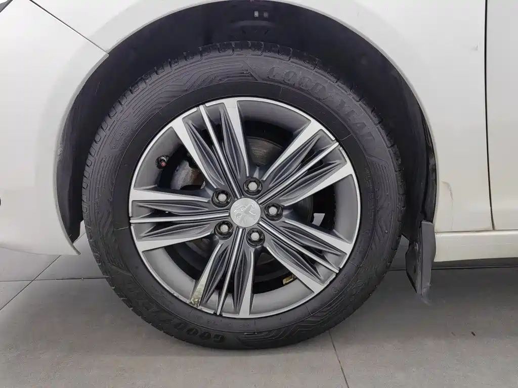 Peugeot 308 — миниатюра 17