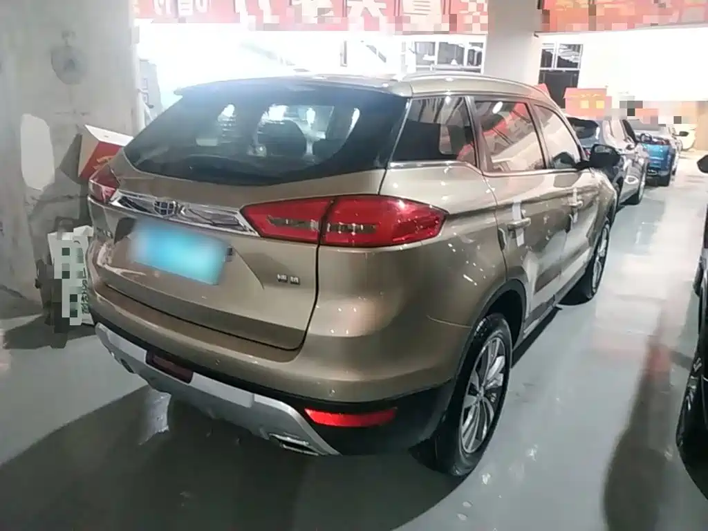 Geely Boyue — миниатюра 7