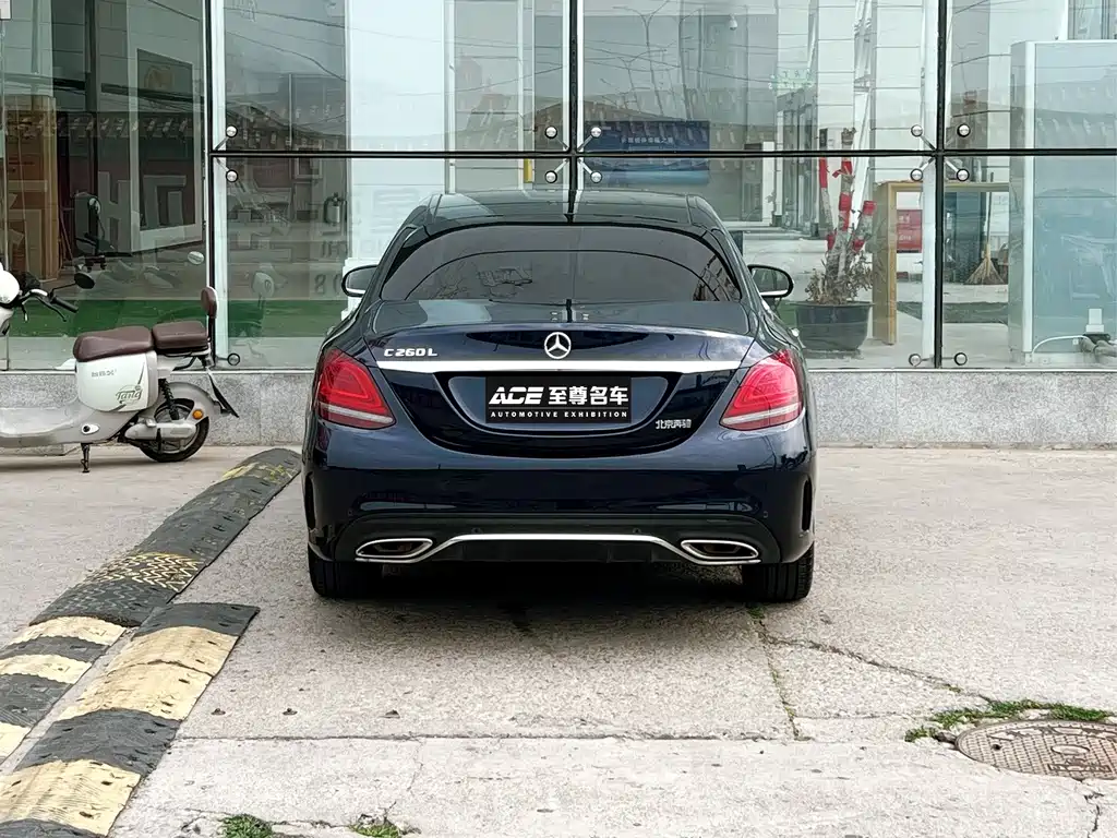Mercedes-Benz C-Class — миниатюра 5