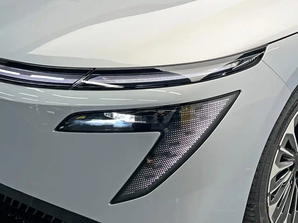 Nissan N7 — миниатюра 9