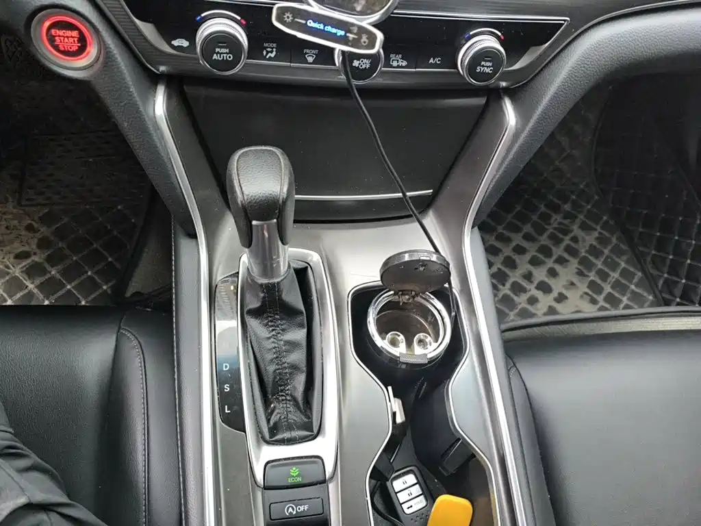 Honda Accord — миниатюра 16