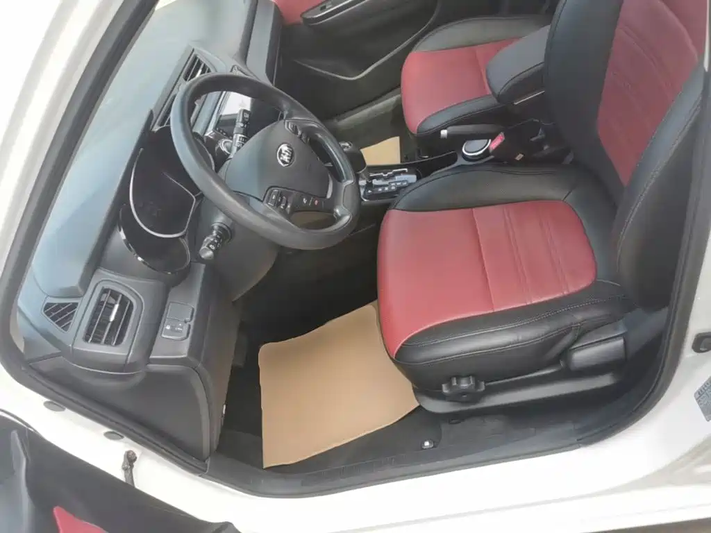Kia K2 — миниатюра 15
