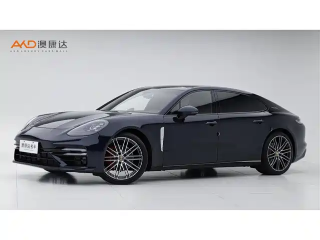 Porsche Panamera 4S