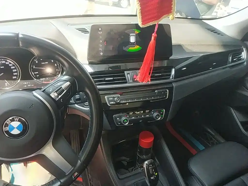 BMW X1 — миниатюра 10