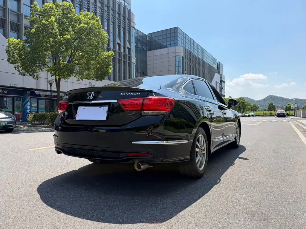 Honda Spirior — миниатюра 5