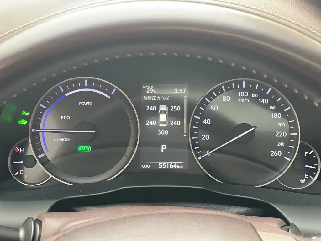 Lexus ES 2017 300h Mark Levinson Comfort