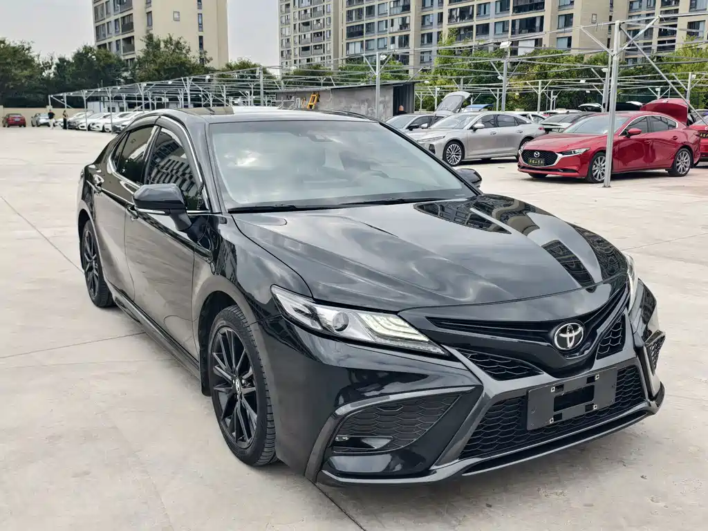 Toyota Camry — миниатюра 2