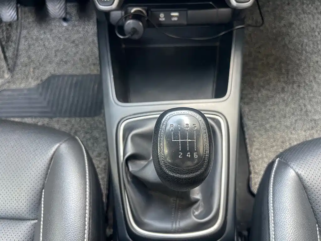Kia K2 — миниатюра 8