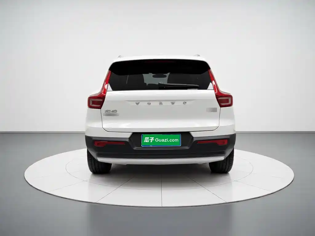 Volvo XC40 — миниатюра 5