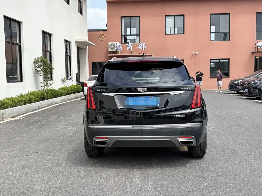 Cadillac XT5 — миниатюра 6