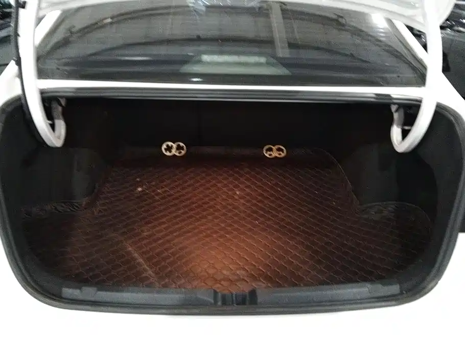 Volkswagen Lavida — миниатюра 4