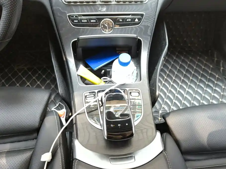 Mercedes-Benz C-Class — миниатюра 16