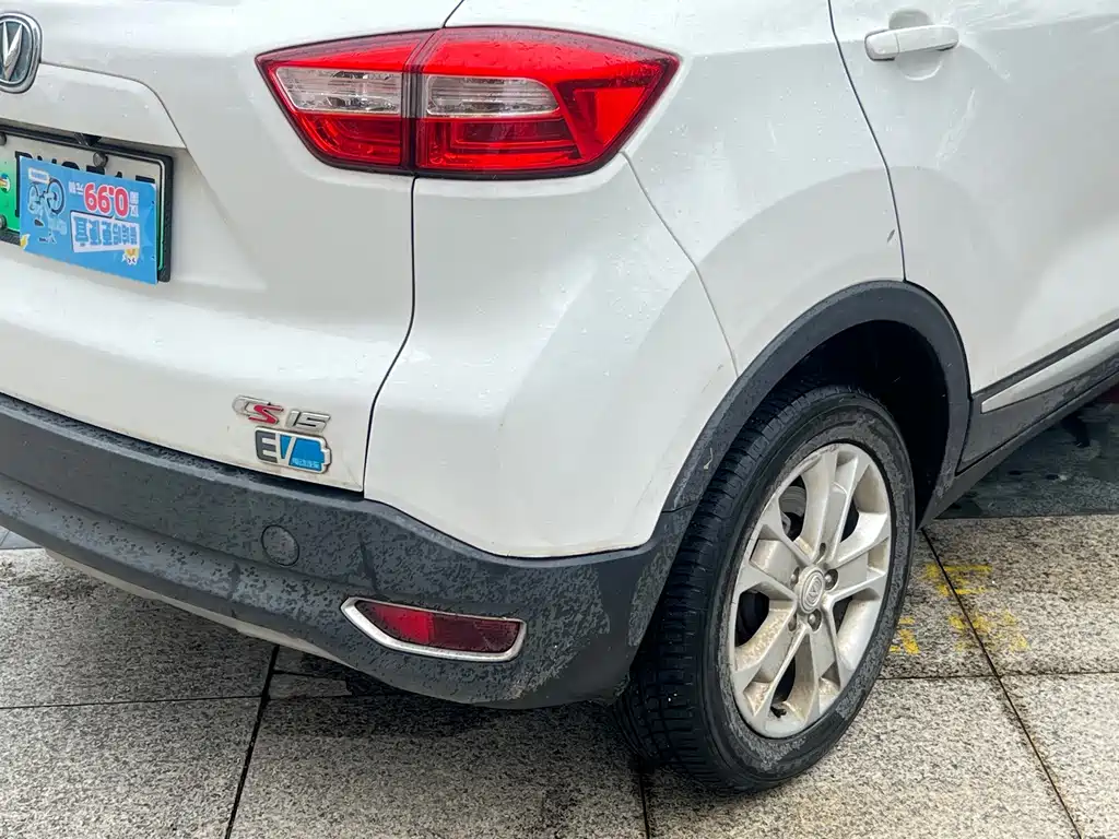 Changan CS15EV — миниатюра 10