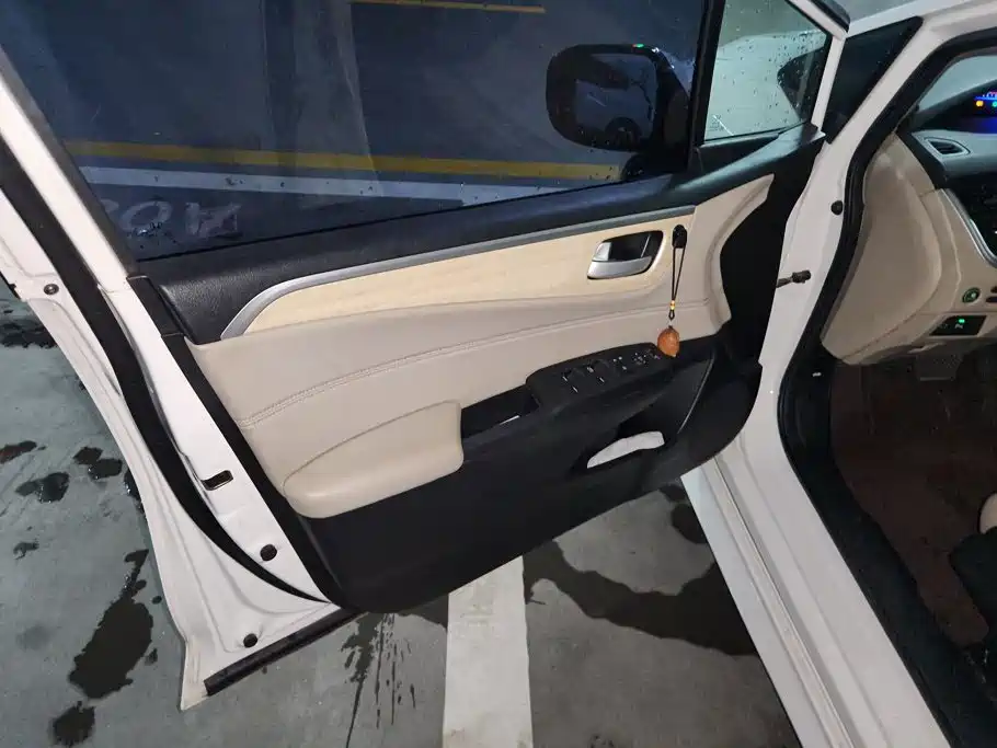Honda Jade — миниатюра 7
