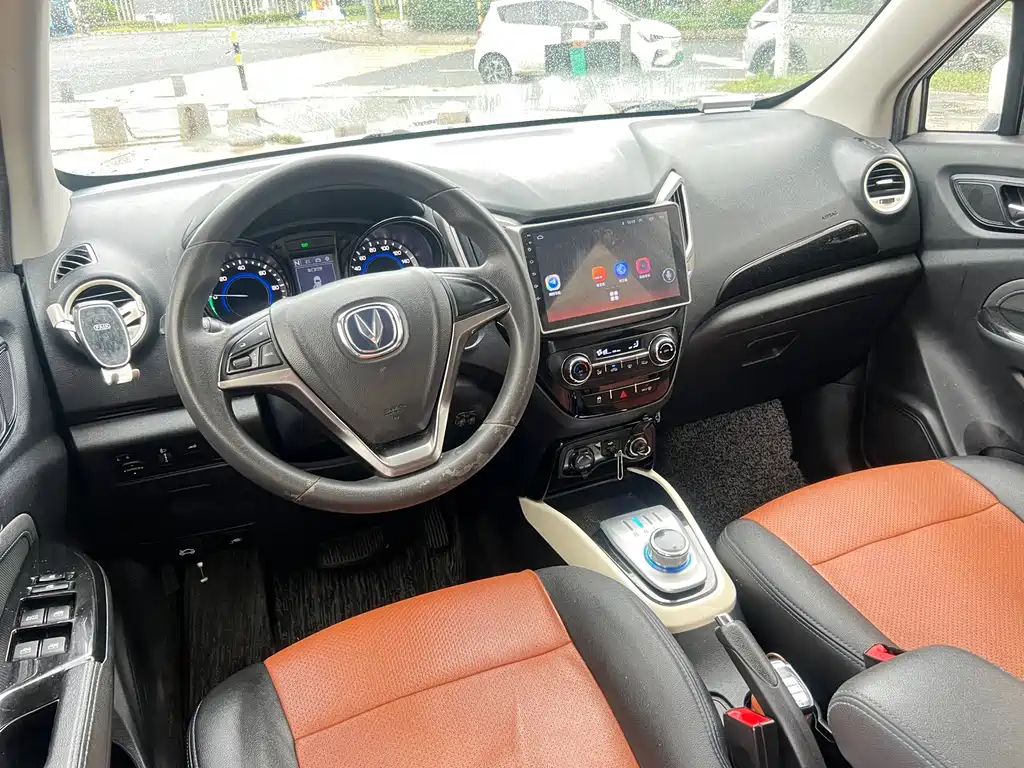 Changan CS15EV — миниатюра 22