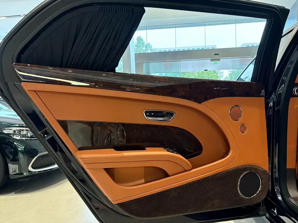 Bentley Mulsanne 6.8T Long Wheelbase Edition, фото 19