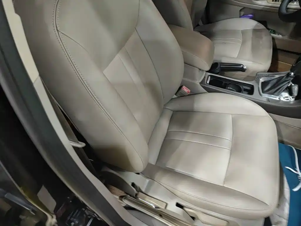 Ford Mondeo — миниатюра 25