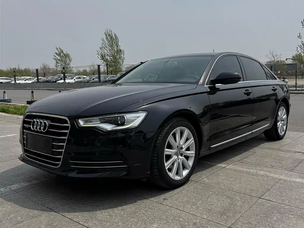 Audi A6L 2015 35 FSI quattro Comfort