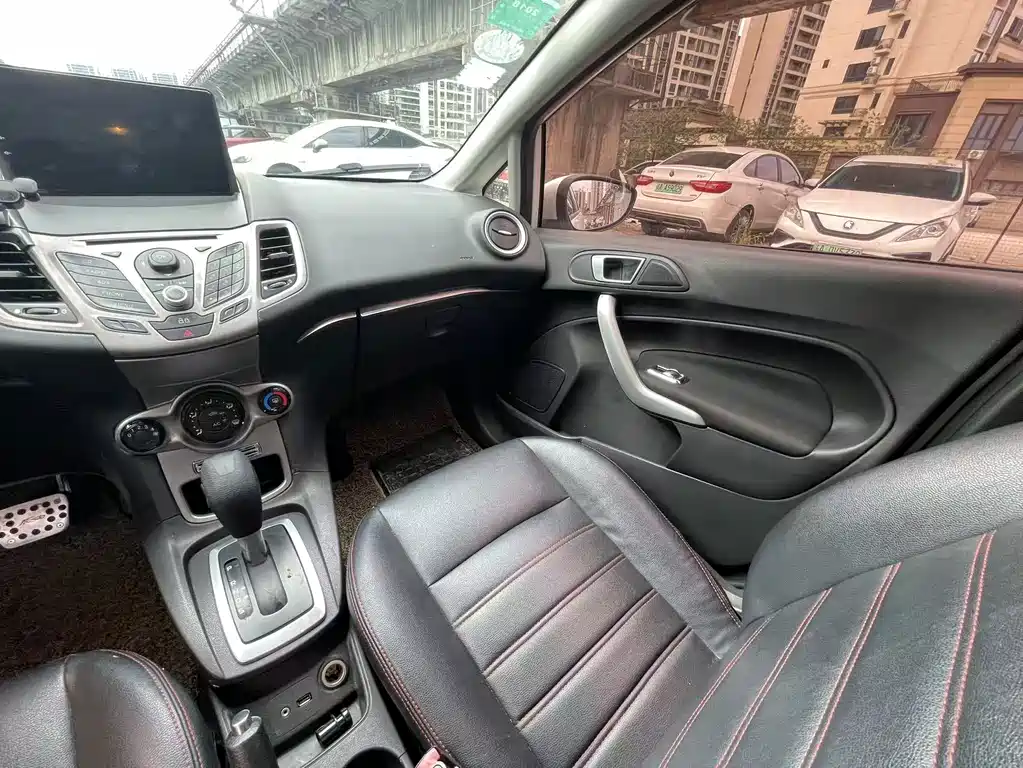 Ford Fiesta — миниатюра 15