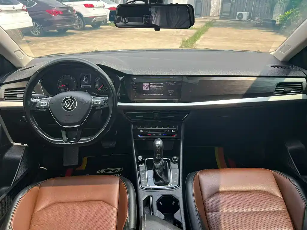 Volkswagen Lavida — миниатюра 7