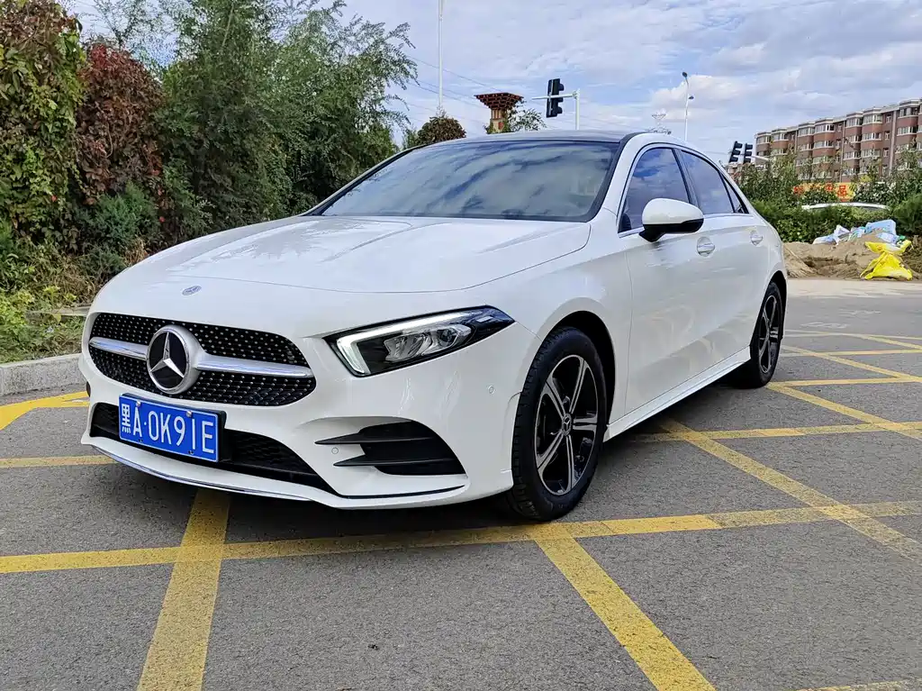 MERCEDES-BENZ  A CLASS