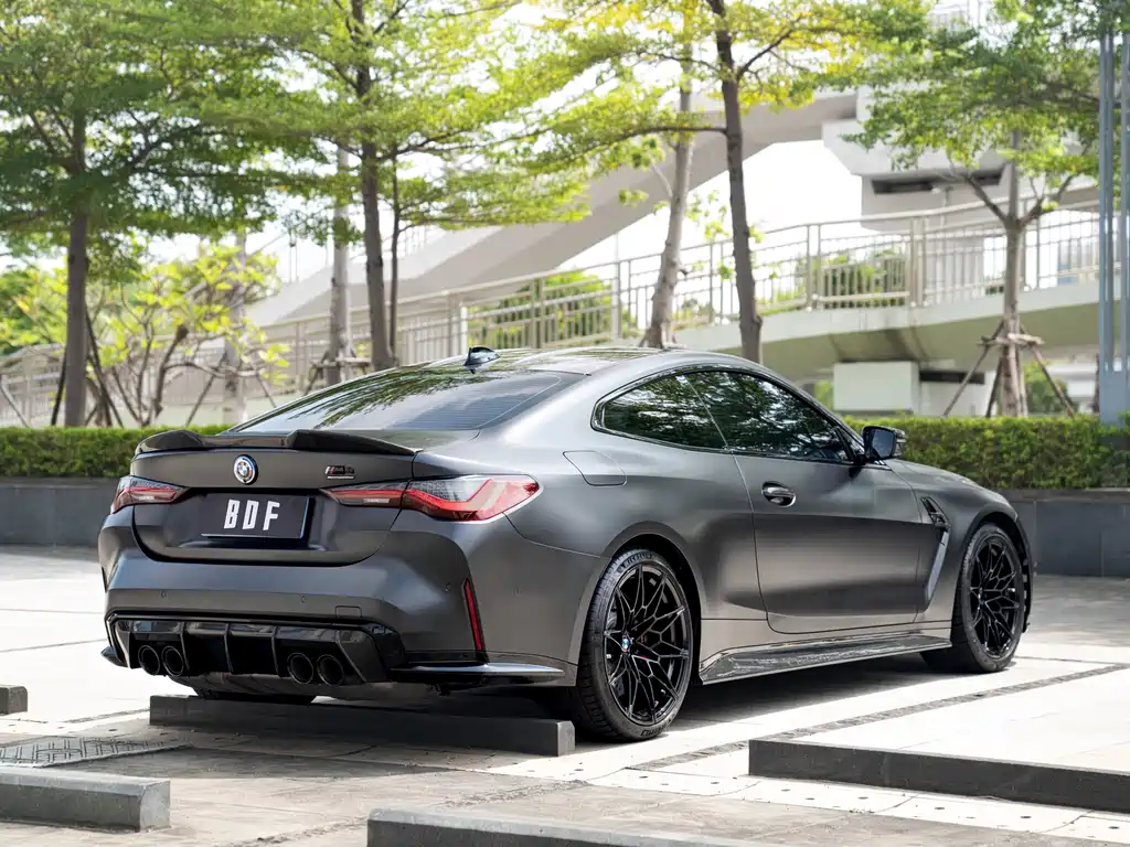 BMW M4 — миниатюра 5