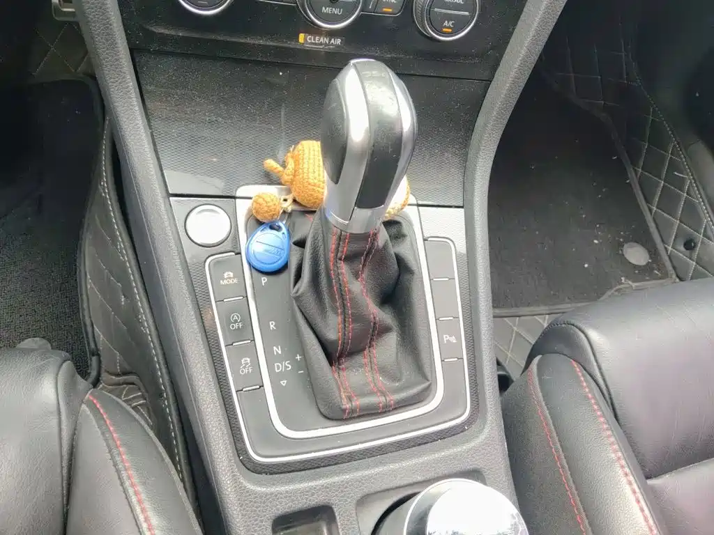 Volkswagen Golf GTI — миниатюра 15