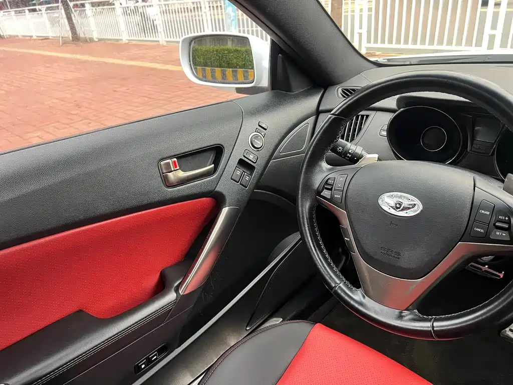 Hyundai Genesis Coupe — миниатюра 14